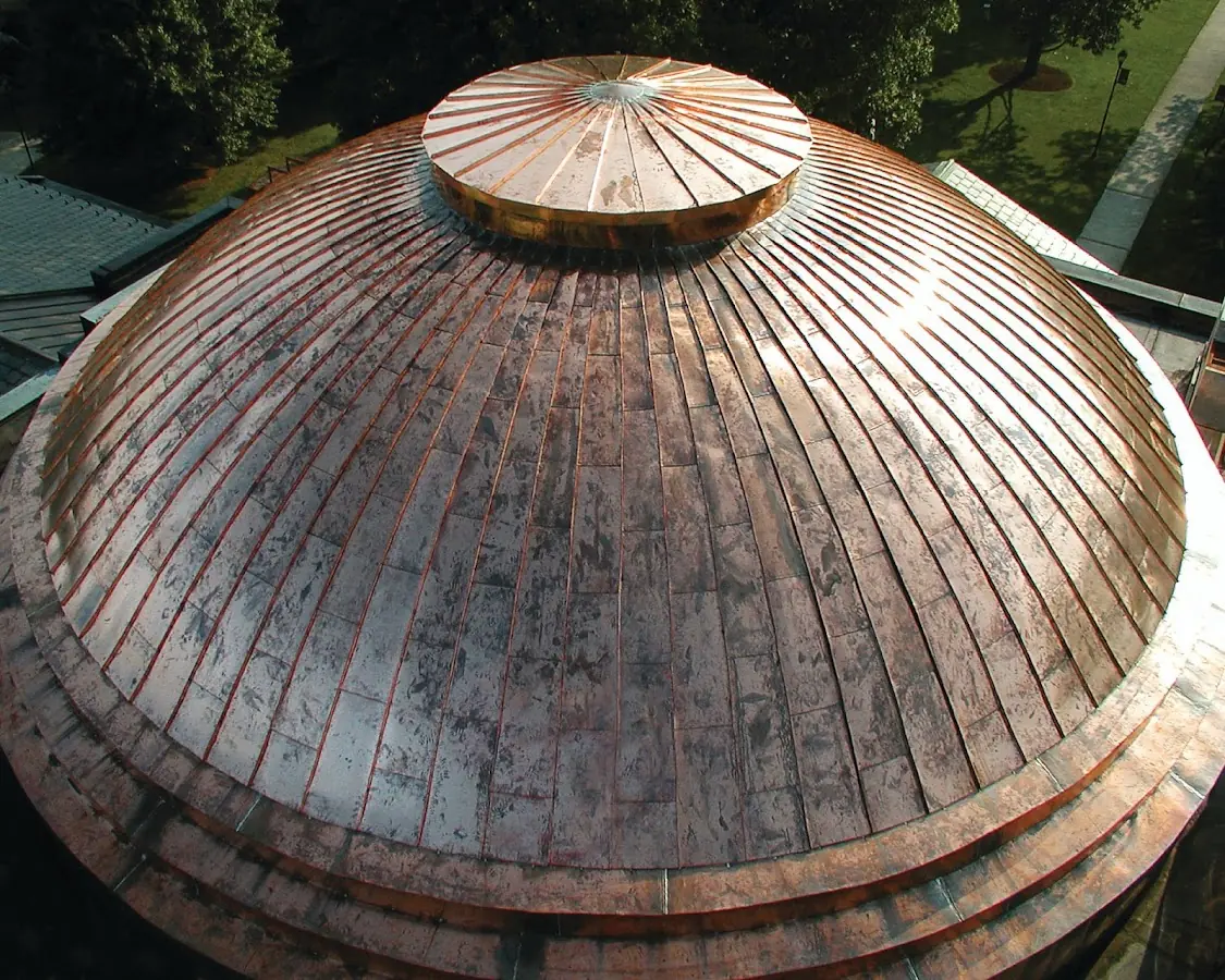 Craftsman Roofing crew installing a new roof in Toms Creek